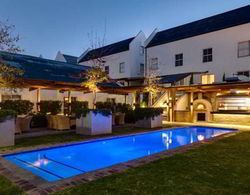 Protea Hotel Cape Town Durbanville Havuz
