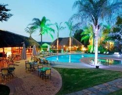 Protea Hotel Polokwane Ranch Resort Havuz