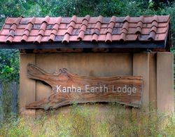 Pugdundee Safaris - Kanha Earth Lodge Dış Mekan