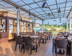 Pushpam Lords Resort Karjat Yerinde Yemek