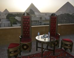 Pyramids Sun Capital Öne Çıkan Resim
