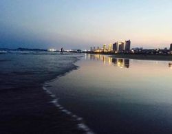 Qingdao Seaside Resort Apartment Konum Öne Çıkanlar