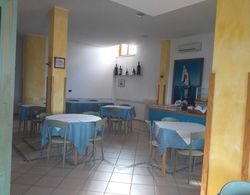 Quadruple Room in Pineto - sea View Yerinde Yemek