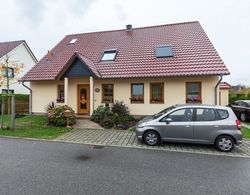 Quaint Apartment in Kühlungsborn With Garden Dış Mekan