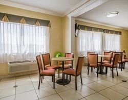 Quality Inn East Evansville Genel