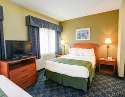 Quality Inn & Suites Bellmeand Genel