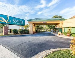 Quality Inn & Suites Coliseum Genel