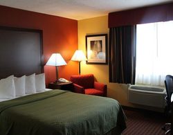 Quality Inn & Suites Lincoln Genel