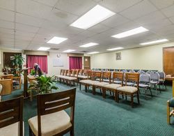 Quality Inn & Suites near Coliseum and Hwy 231 North Genel