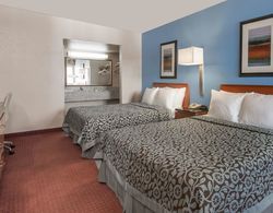 Quality Inn & Suites near Downtown Mesa Genel