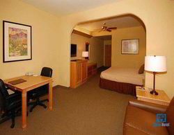 Quality Inn & Suites Phoenix Nw Sun City Genel