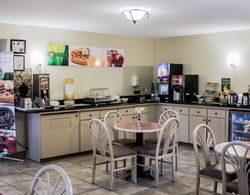 Quality Inn & Suites Saint Augustine Yeme / İçme