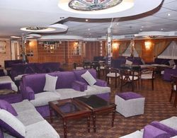 Queen isis floating hotel in minya Genel