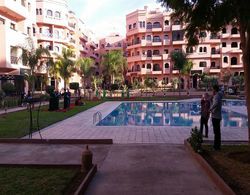 Quiet Apartment in a Paradise Residence Overnight Prices, Remained Stable Dış Mekanlar