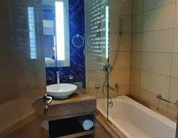 Quill Residence Three Bedroom Apartment with 5 Star Amenities Banyo Tipleri