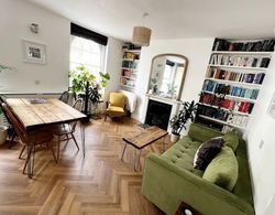 Quirky 1 Bedroom Apartment in Islington Oda Düzeni