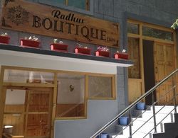 Radhu's Boutique Inn Dış Mekan
