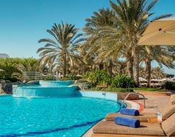 Radisson Blu Hotel & Resort, Abu Dhabi Corniche Havuz