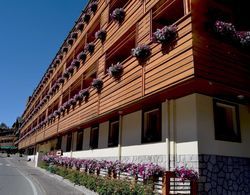 Radisson Residences Savoia Palace Cortina d’Ampezzo Dış Mekan