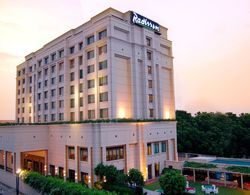 Radisson Hotel Varanasi Dış Mekan
