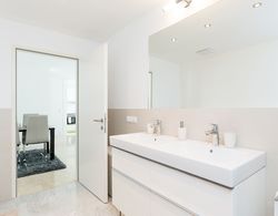 Rafael Kaiser - Apartment Paros Banyo Tipleri