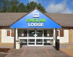 Raglan Lodge Öne Çıkan Resim