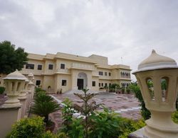 Hotel Raj Bagh Palace Dış Mekan
