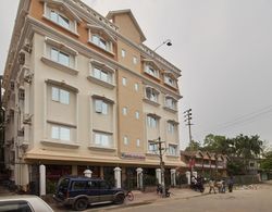 Rajdarbar Hotel & Banquet Dış Mekan