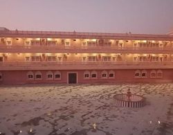 Hotel Rajwada Palace Dış Mekan