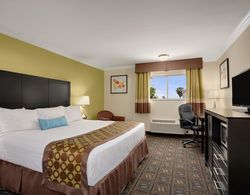 Ramada by Wyndham Anaheim Maingate North Genel