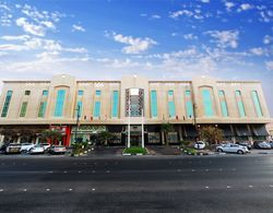 Ramada by Wyndham Dammam Khaleej Road Dış Mekan