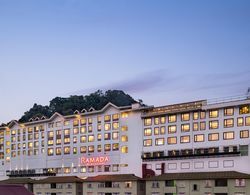 Ramada by Wyndham Gangtok Hotel & Casino Golden Dış Mekan
