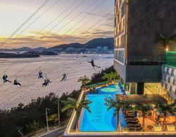 Ramada Plaza by Wyndham Dolsan Yeosu Öne Çıkan Resim