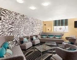 Ramada Hotel & Suites by Wyndham Coventry Genel