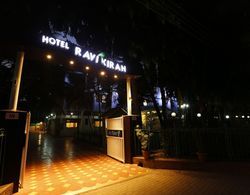 Hotel Ravi Kiran Dış Mekan