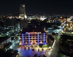 Rayong Lanna Hotel Dış Mekan
