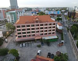 Rayong Lanna Hotel Dış Mekan