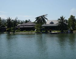 Rayong Rental Pool Villas Genel