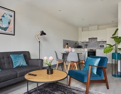 Reading Central Serviced Apartment by Flying Butler Oda Düzeni