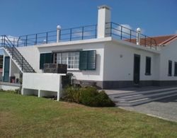 Recent Villa, Located in a Quiet Residential Area, 2km From the Center Dış Mekan