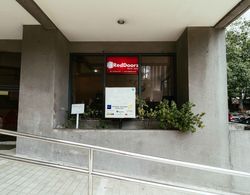 RedDoorz @ Bel Air Soho Suites Makati City Dış Mekan