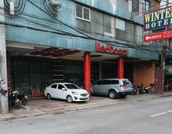RedDoorz near Araneta Center Quezon City Dış Mekan