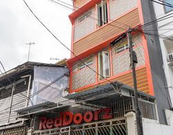 RedDoorz Hostel near LTC Glodok Dış Mekan
