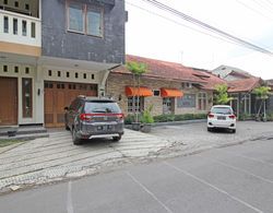 RedDoorz near Pojok Beteng Yogyakarta Genel