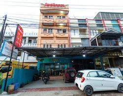 RedDoorz near Yuki Simpang Raya Mall Medan 2 Dış Mekan