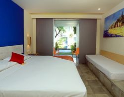 RedDoorz Plus near Kuta Square Oda Manzaraları