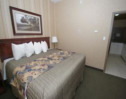 Redwood Inn & Suites Genel