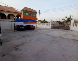 Remarkable 2-bed Apartment in Afienya, Ghana Dış Mekan