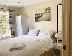 Remarkable 2-bed Apartment in Cheltenham Oda