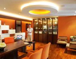 Rembrandt Hotel Suites and Towers Genel